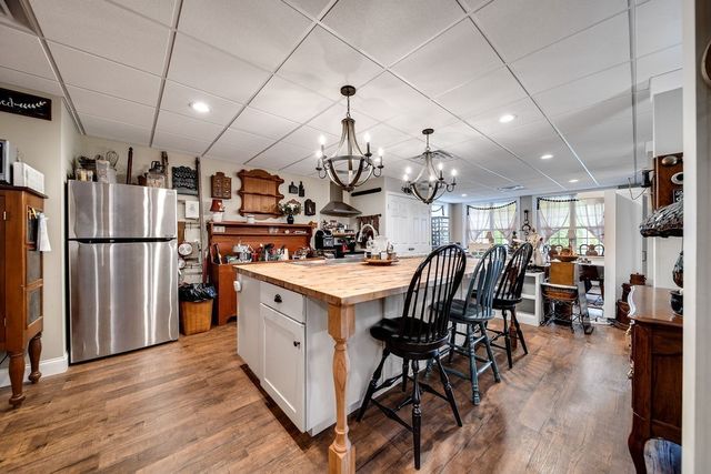 1111 Isaac Franklin Dr, Gallatin, TN 37066