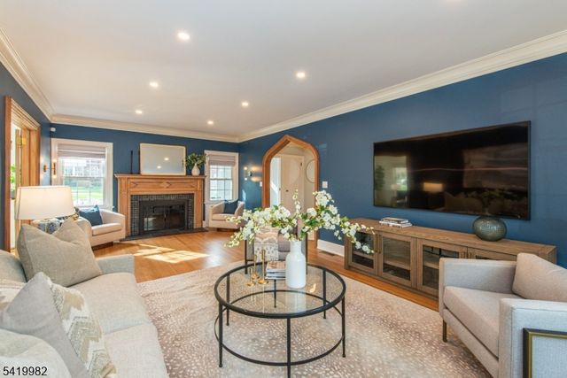 19 The Fairway, Montclair Twp., NJ 07043