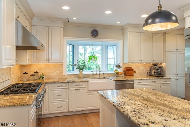 19 The Fairway, Montclair Twp., NJ 07043