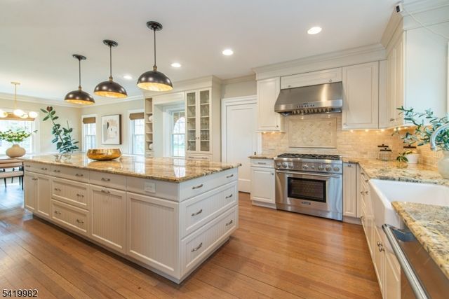 19 The Fairway, Montclair Twp., NJ 07043