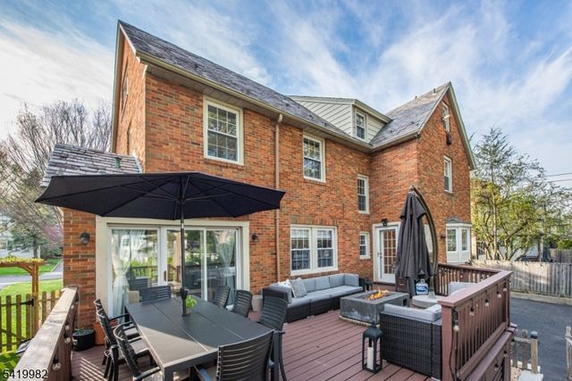 19 The Fairway, Montclair Twp., NJ 07043
