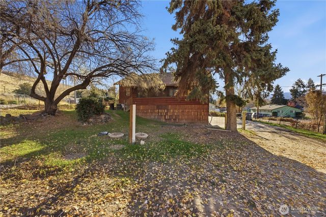 5 35th Street NW, East Wenatchee, WA 98802