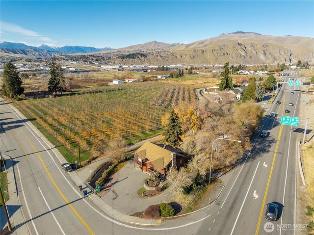 5 35th Street NW, East Wenatchee, WA 98802