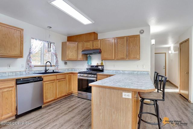 6981 W Cambridge Drive, Wasilla, AK 99623