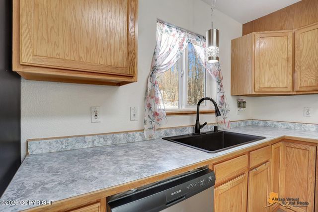 6981 W Cambridge Drive, Wasilla, AK 99623