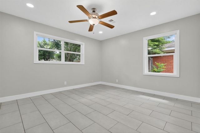206 Mockingbird Lane, Pasadena, TX 77502