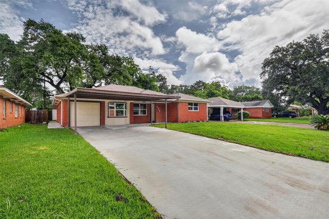206 Mockingbird Lane, Pasadena, TX 77502