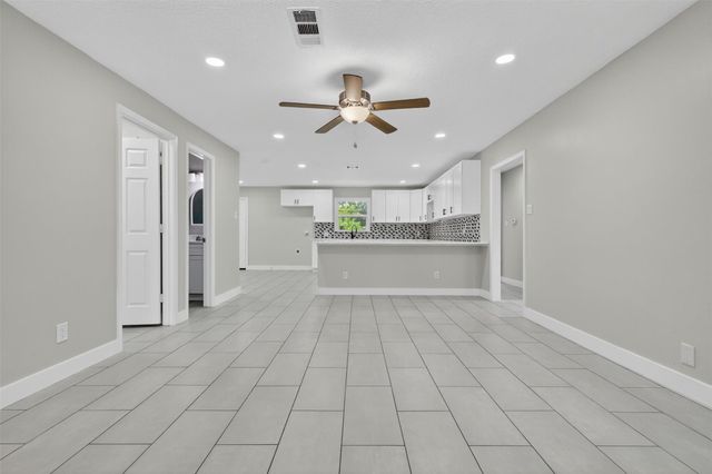 206 Mockingbird Lane, Pasadena, TX 77502