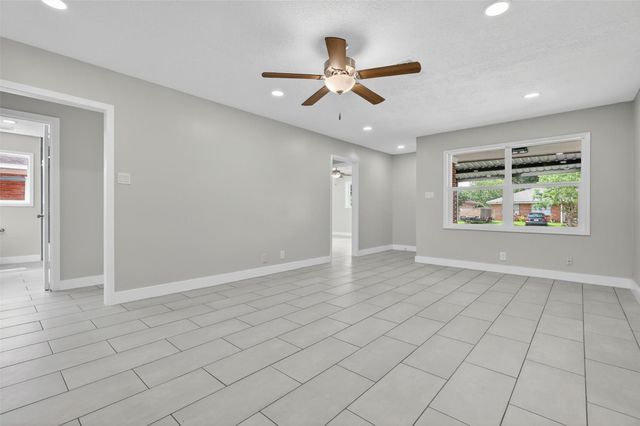 206 Mockingbird Lane, Pasadena, TX 77502