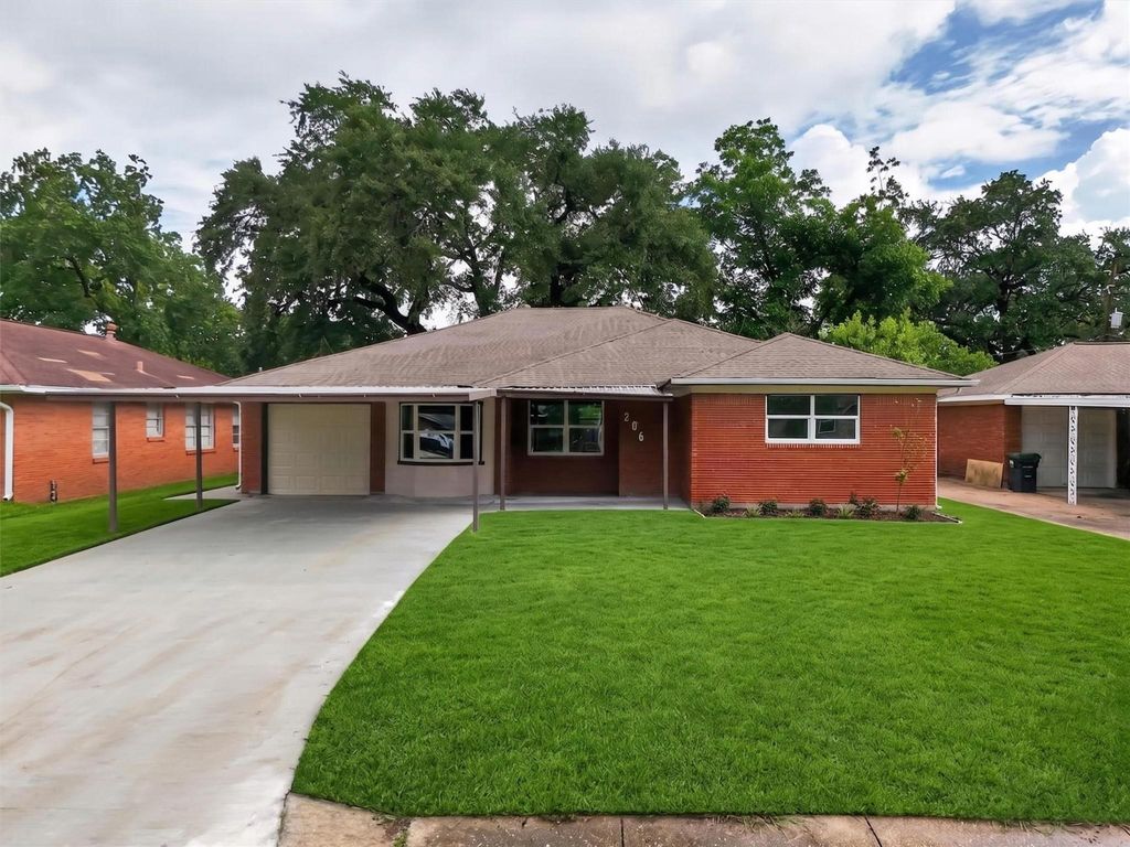 206 Mockingbird Lane, Pasadena, TX 77502