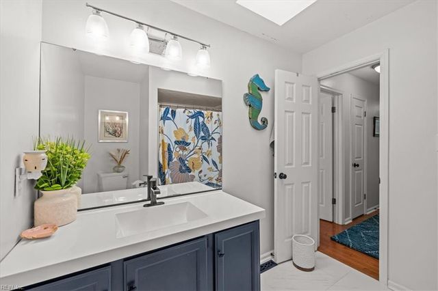 900 Ricka CT, Chesapeake, VA 23322