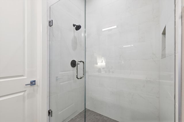 129 Garden Court E, Arlington, TX 76013