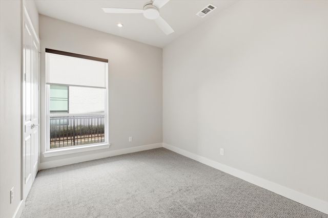 129 Garden Court E, Arlington, TX 76013