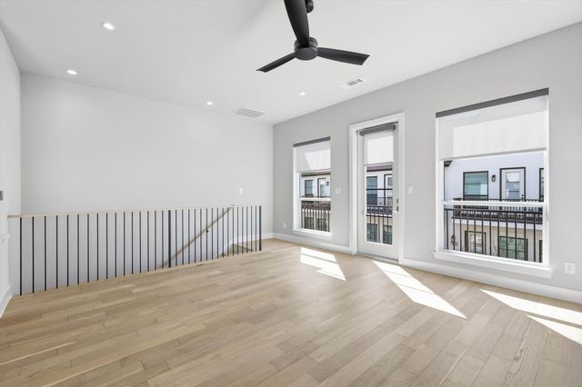 129 Garden Court E, Arlington, TX 76013