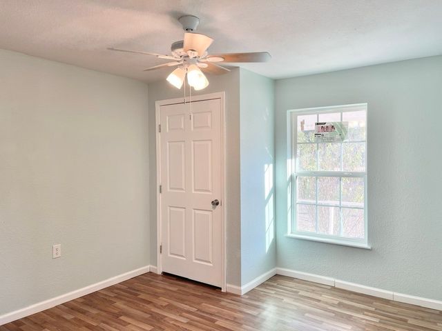 301 E 10th Street, Coleman, TX 76834