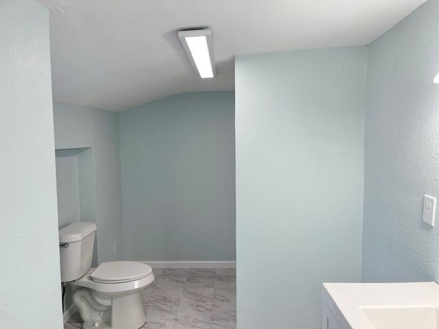 301 E 10th Street, Coleman, TX 76834