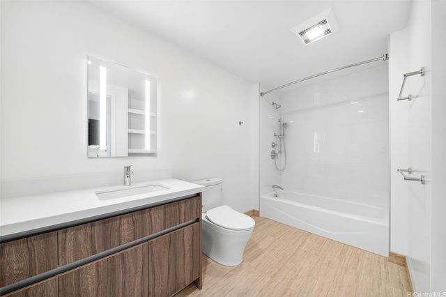 1515 Liona Street 3202, Honolulu, HI 96814