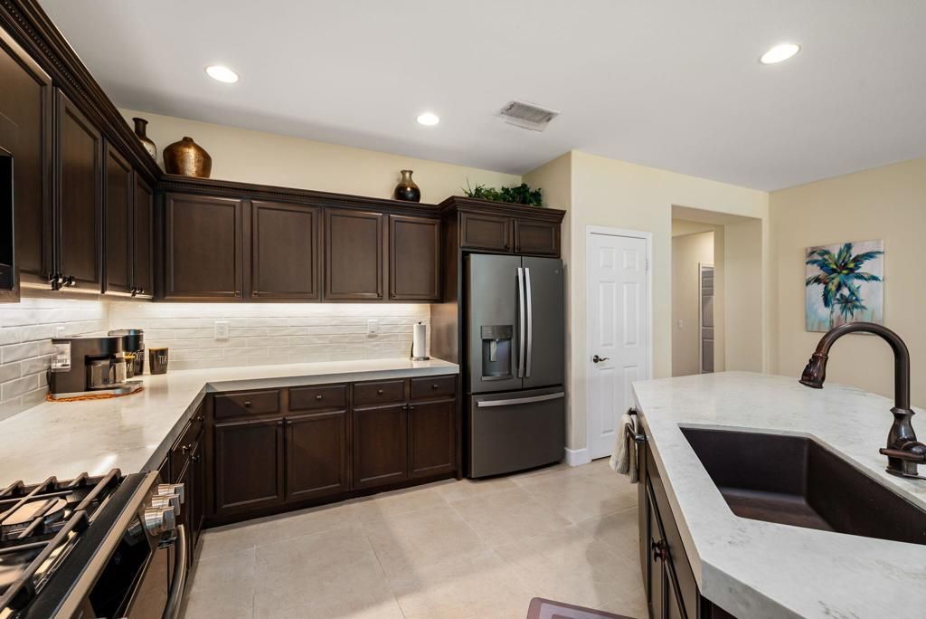 Image 15 of property listing at 60179 Honeysuckle Street, La Quinta, CA 92253