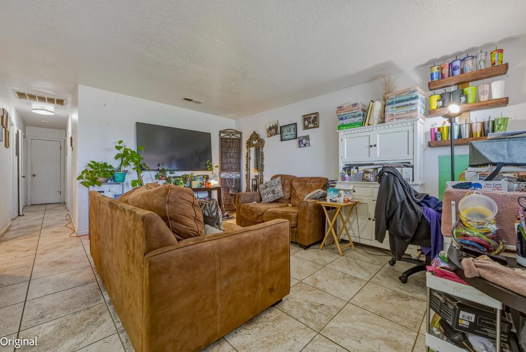 Image 23 of property listing at 1741 Hickory Avenue, Livingston, CA 95334