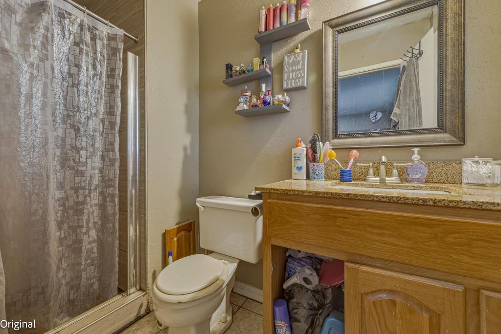 Image 43 of property listing at 1741 Hickory Avenue, Livingston, CA 95334