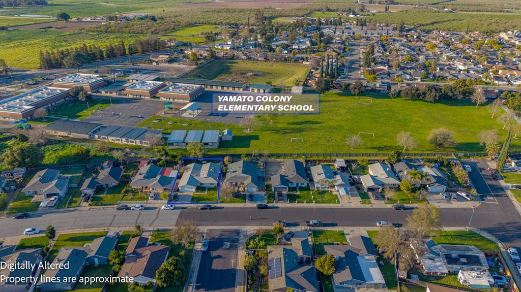 Image 9 of property listing at 1741 Hickory Avenue, Livingston, CA 95334