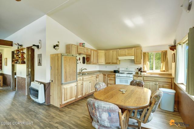 4420 N Three Bees Road, Wasilla, AK 99623