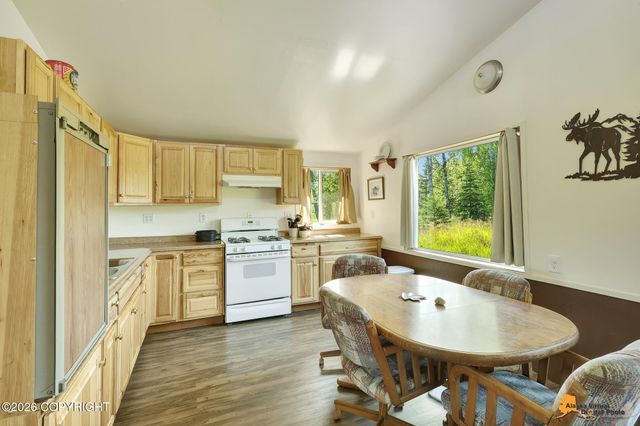4420 N Three Bees Road, Wasilla, AK 99623