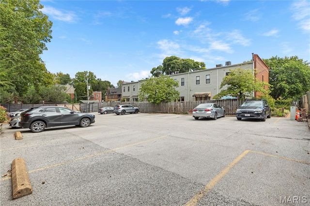 4343 Laclede Avenue H, St Louis, MO 63108