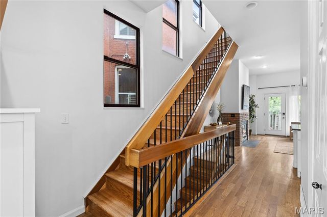 4343 Laclede Avenue H, St Louis, MO 63108