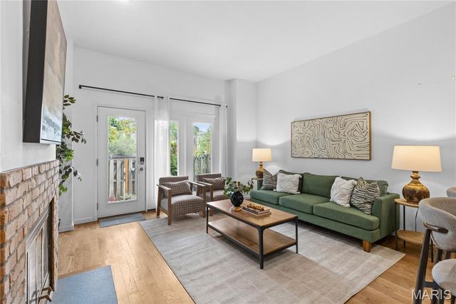 4343 Laclede Avenue H, St Louis, MO 63108