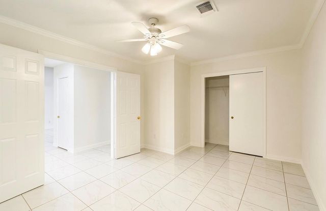 11823 Palmdate Street, Houston, TX 77034