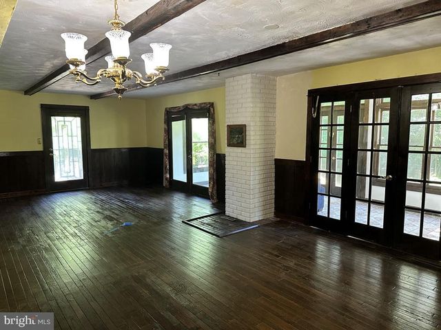 300 MOUNT OLIVE RD, Stafford, VA 22556