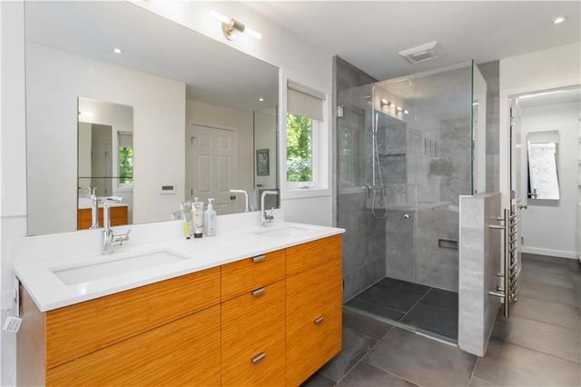 100 Kings Mill Court, Roswell, GA 30075