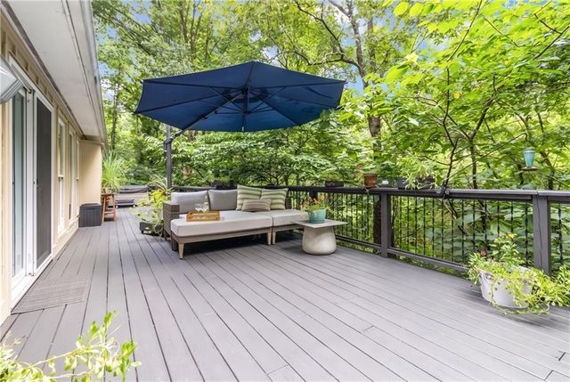 100 Kings Mill Court, Roswell, GA 30075