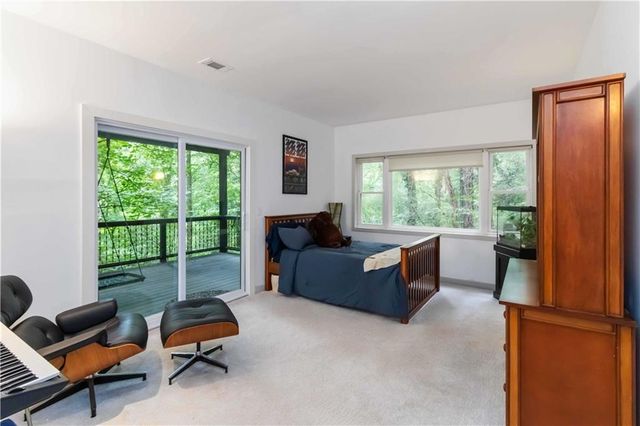 100 Kings Mill Court, Roswell, GA 30075