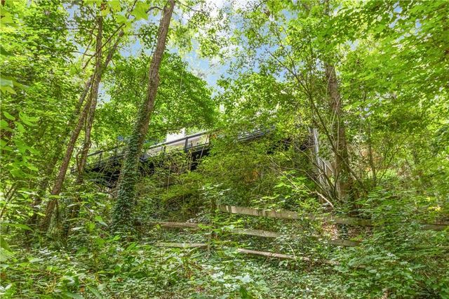100 Kings Mill Court, Roswell, GA 30075
