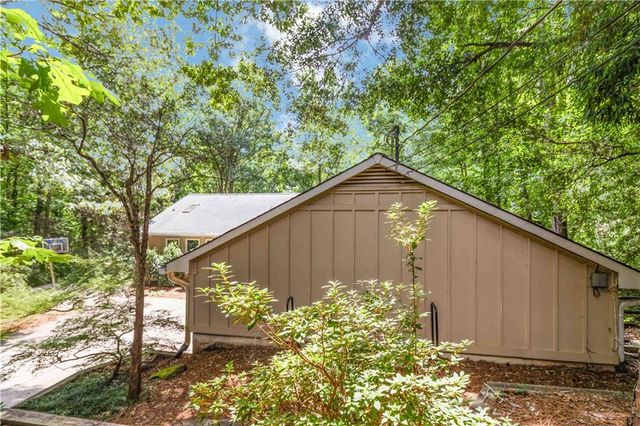 100 Kings Mill Court, Roswell, GA 30075