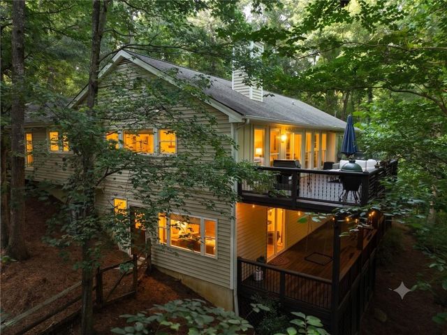 100 Kings Mill Court, Roswell, GA 30075