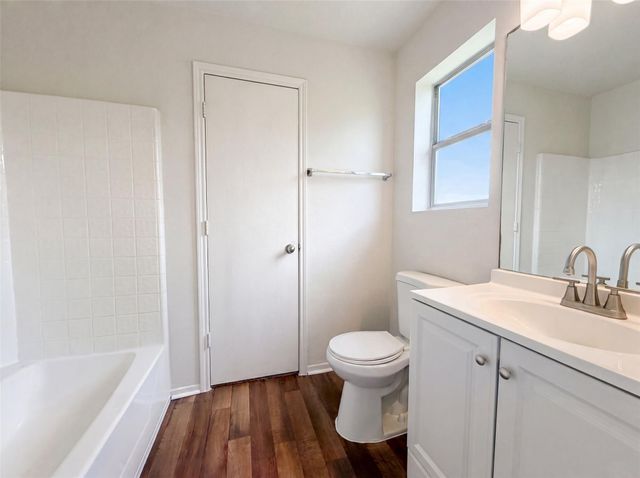 3338 Dartmouth Field Lane, Fresno, TX 77545