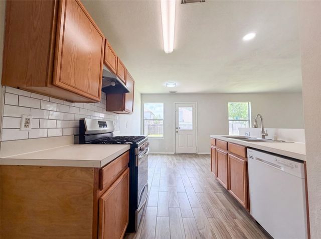 3338 Dartmouth Field Lane, Fresno, TX 77545
