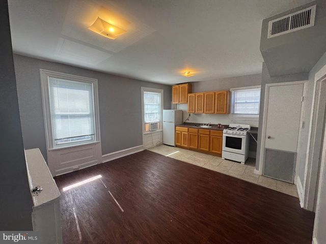 734 S 20TH ST, Philadelphia, PA 19146