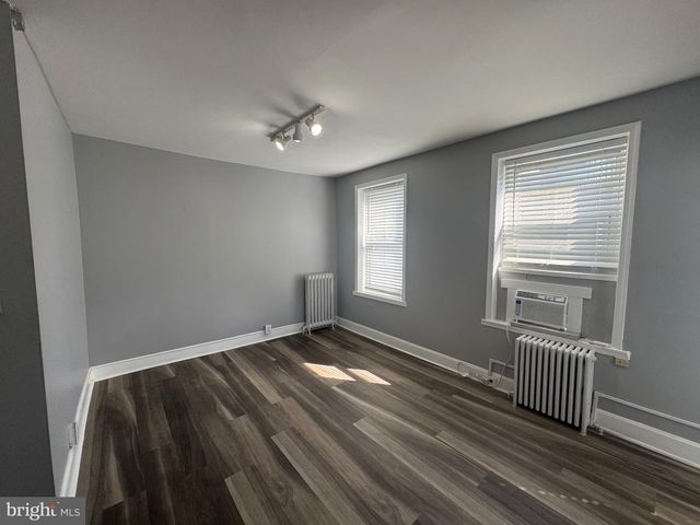 734 S 20TH ST, Philadelphia, PA 19146