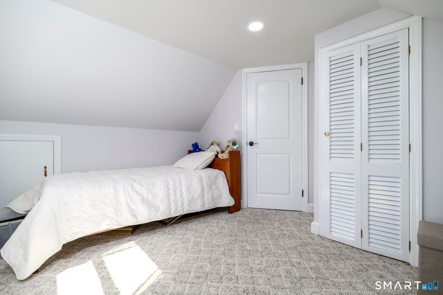366 Brookside Drive, Fairfield, CT 06824