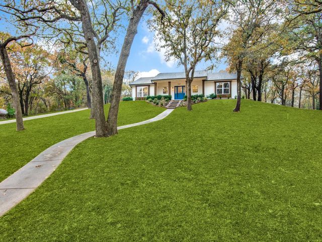 1021 Oakwood Drive, Keller, TX 76248