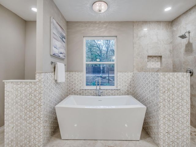 1021 Oakwood Drive, Keller, TX 76248