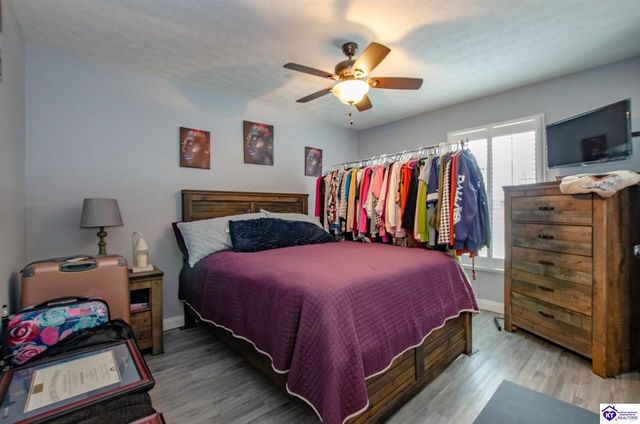 101 Peach Drive, Radcliff, KY 40160