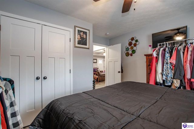 101 Peach Drive, Radcliff, KY 40160