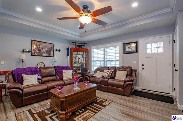 101 Peach Drive, Radcliff, KY 40160