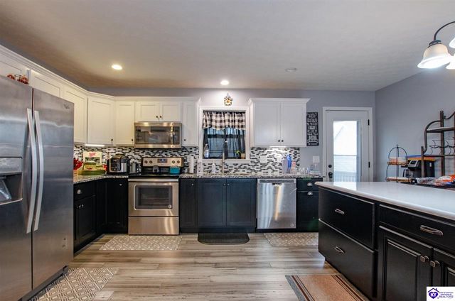 101 Peach Drive, Radcliff, KY 40160