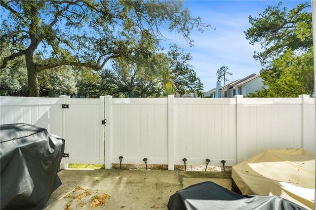 807 Mallery Street A, St Simons Island, GA 31522